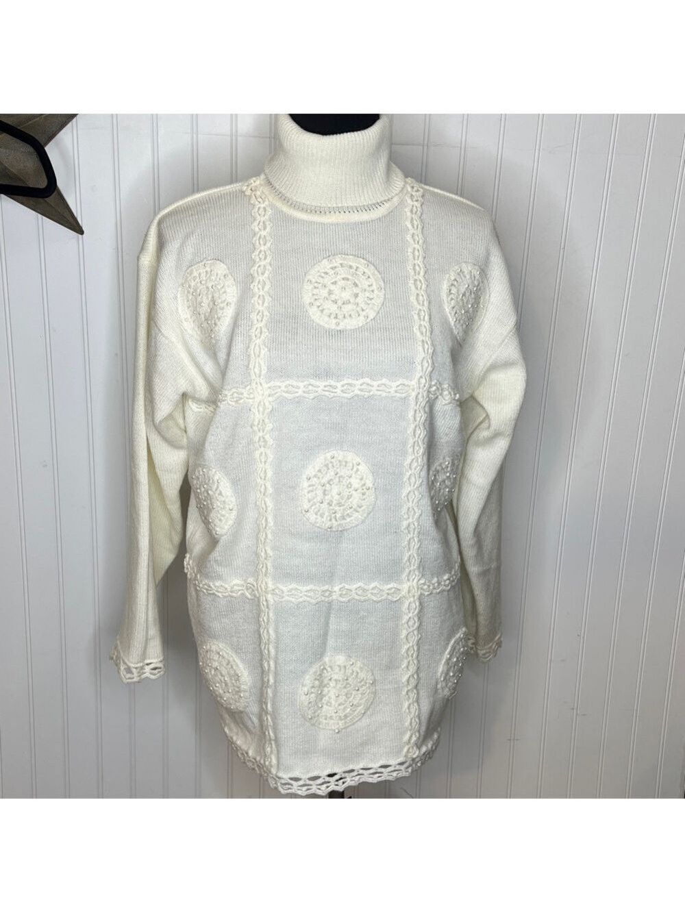 Chic Cream Knit Turtleneck Sweater Size Large